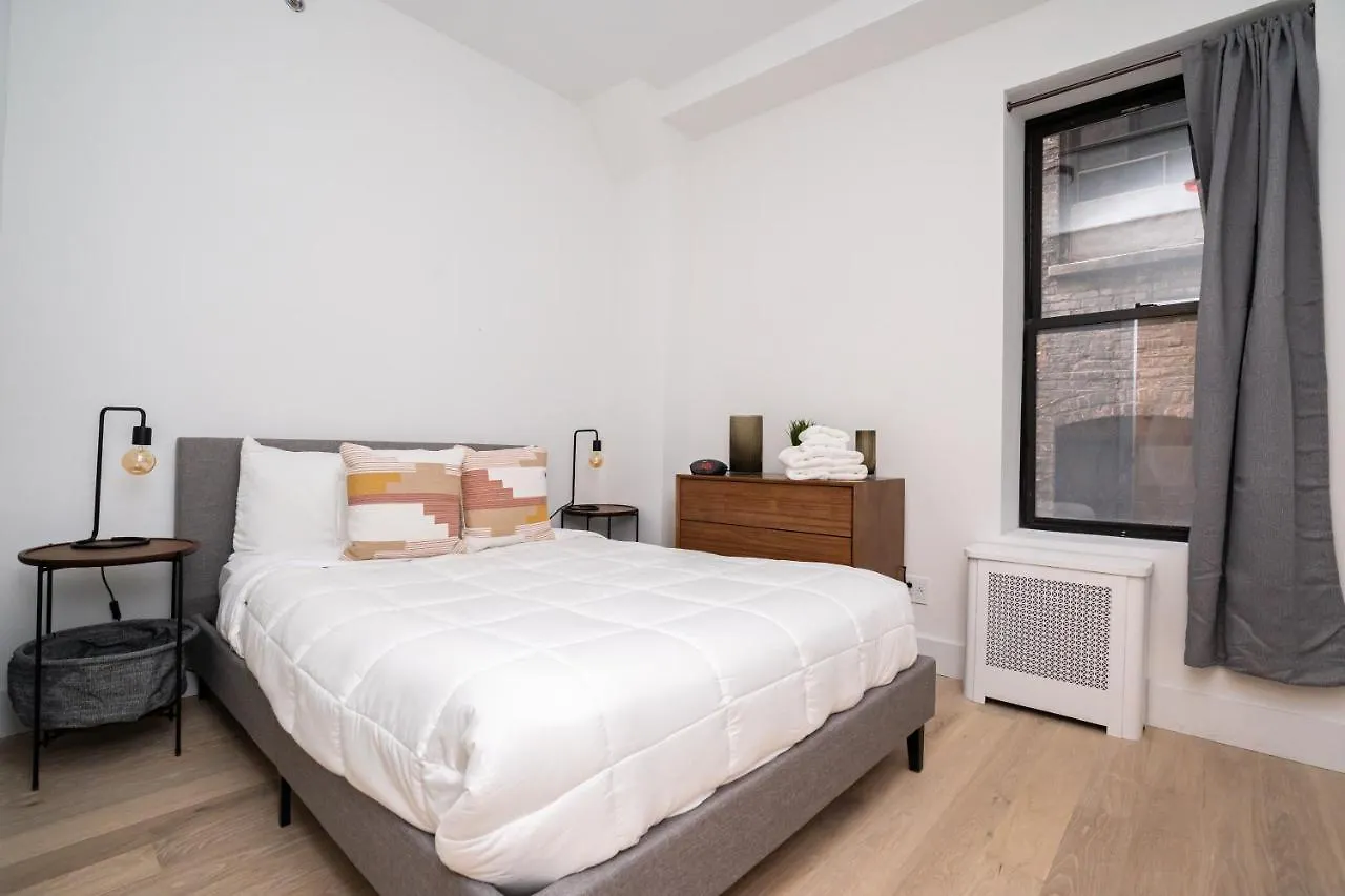 Upper West Side Apartments 30 Day Rentals New York 0*,  United States
